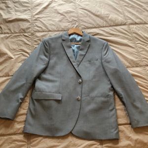Perry Ellis grey blazer. 42 R.